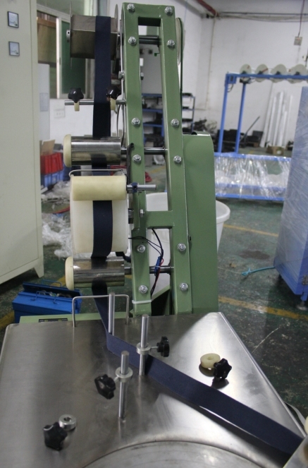 Ce Approved Packing Machine for Elastic Tapes