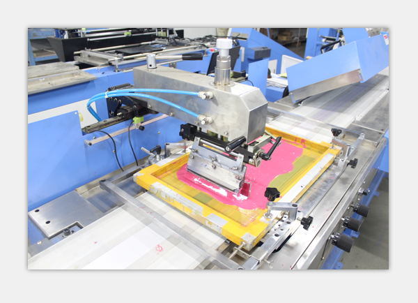 Multicolors Clothing Label Automatic Screen Printing Machine