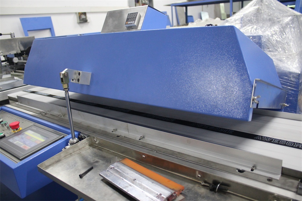 factory low price Inkjet Batch Coding Printing Machine -
Elastic Tapes Automatic Screen Printing Machine with High Speed – Kin Wah detail pictures