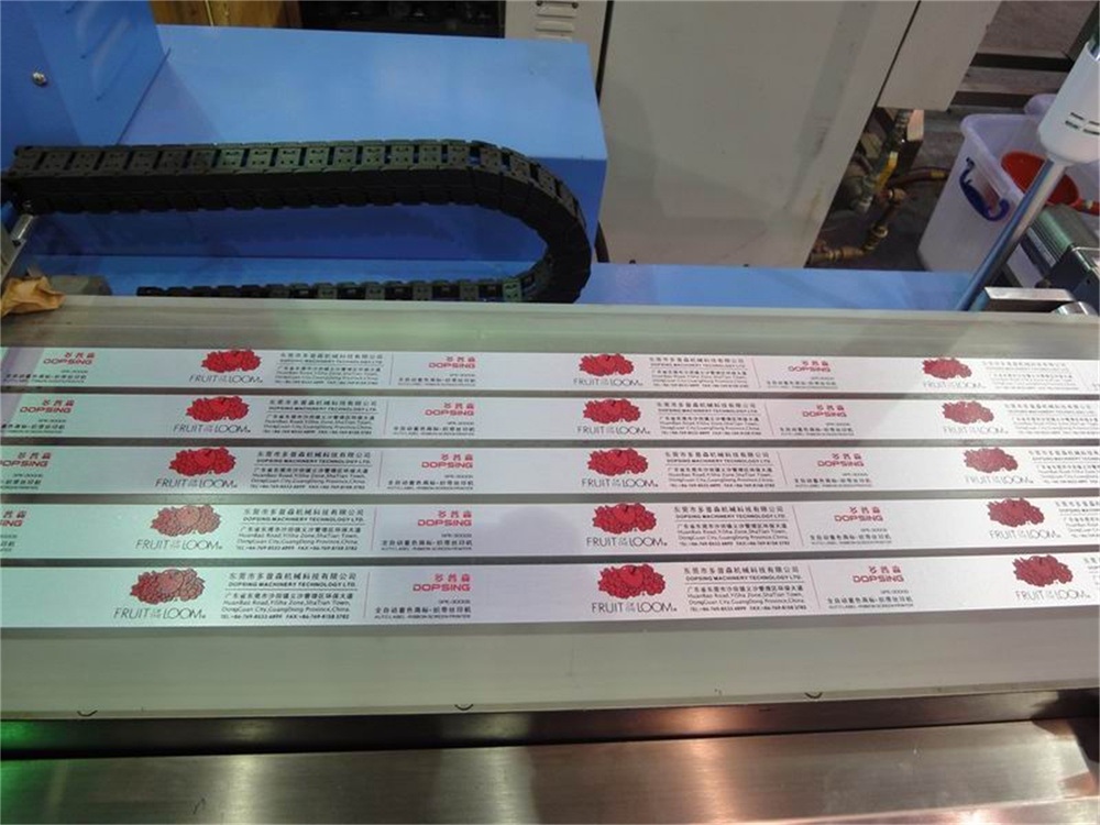 Wholesale Price shirt Printing – Silk Screen Printing Machine -
 New Type 3 Colors Apparel Label Automatic Screen Printing Machine with Ce – Kin Wah