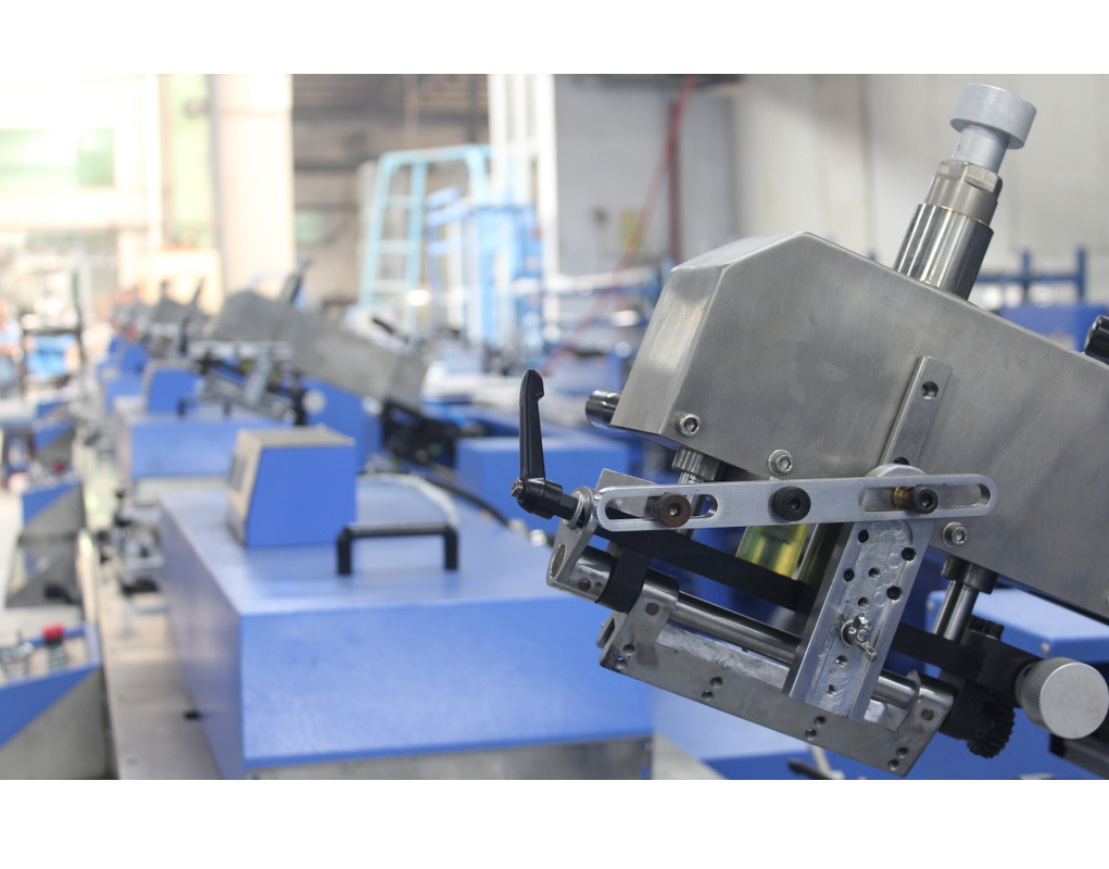 Cloth Labels Automatic Screen Printing Machine for Sale (SPE-3000S-5C)