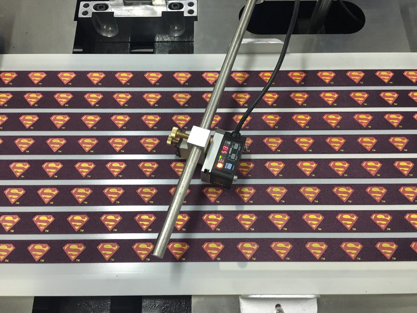 Factory Free sample Cotton Rope Making Machine -
Gift Ribbons Automatic Screen Printing Machine for Sale – Kin Wah detail pictures