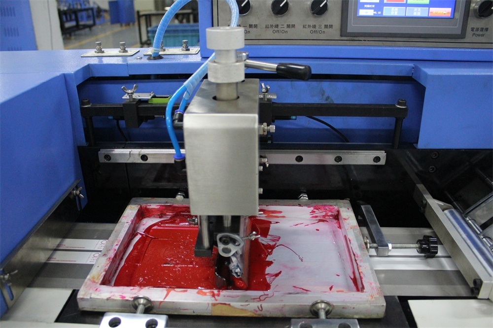 2017 High quality Syringe Barrels Screen Printer -
 High Temperature Inks Ribbon-Label Screen Printing Machine (TS-150) – Kin Wah