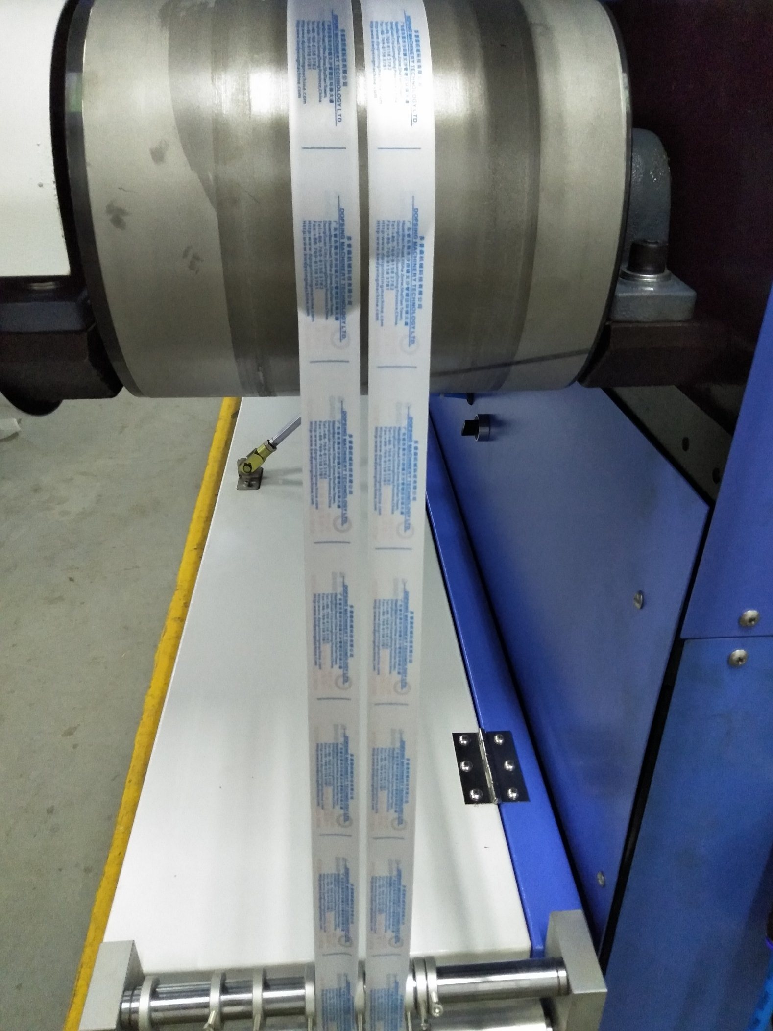 Online Exporter Textile Lift Sling Webbings Cutting And Winding Machine -
Fully Auto High Temperature Screen Printing Machine – Kin Wah detail pictures
