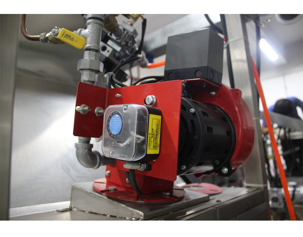 factory customized Tie Down Straps Cutting Machine -
2 cylinders elastic tapes starching and finishing machine – Kin Wah detail pictures