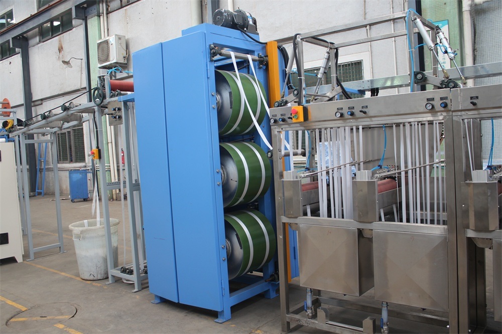 OEM manufacturer 6 Heads Label Ribbons Rolling Machine -
4 Ends Polyester Ribbons Continuous Dyeing and Finishing Machine – Kin Wah detail pictures