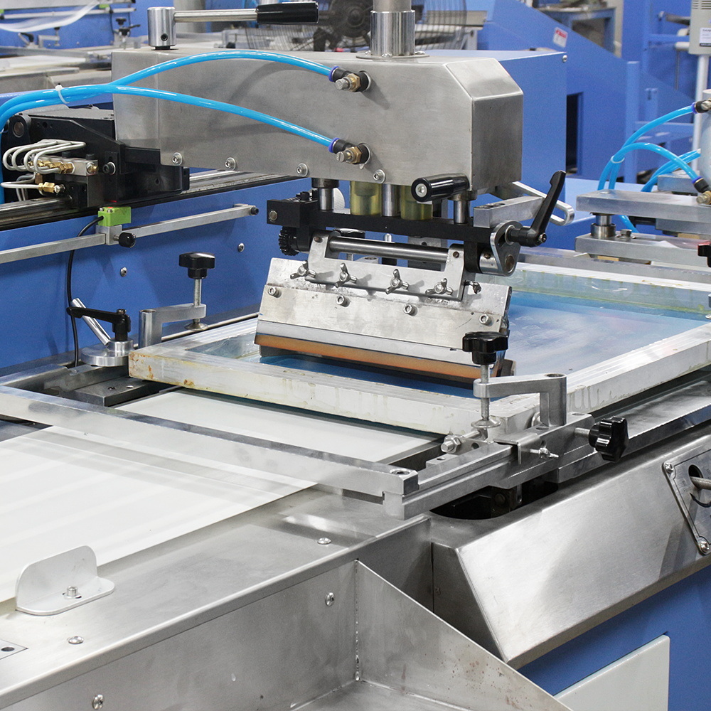 Hot Selling for Cloth Labels Winding Machine -
Bag Belts Webbing Automatic Screen Printing Machine – Kin Wah detail pictures