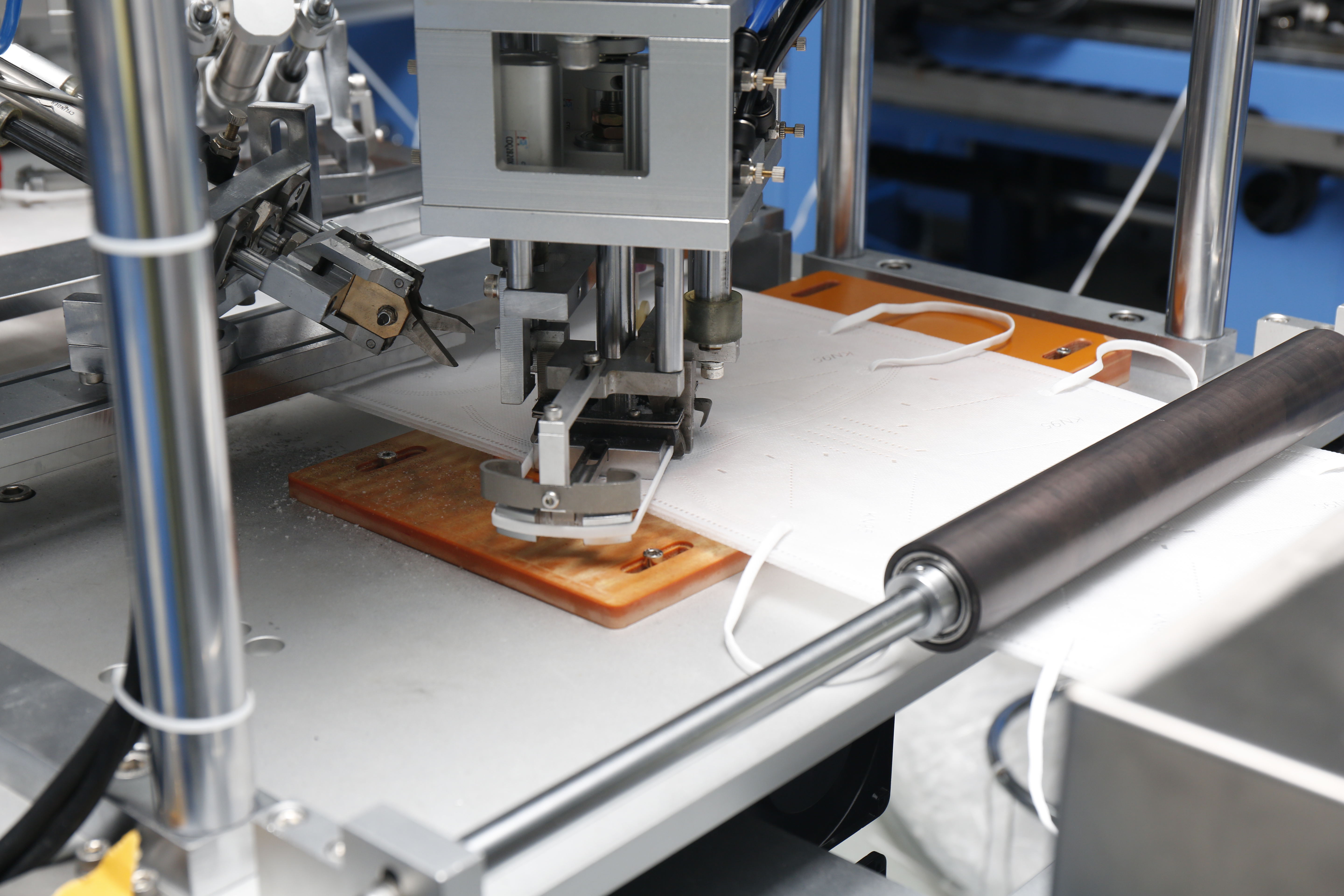 Cheap price Heavy Duty Webbings Screen Printing Machine -
Facial Mask Ffp2 Kn95 Face Mask Machines – Kin Wah detail pictures